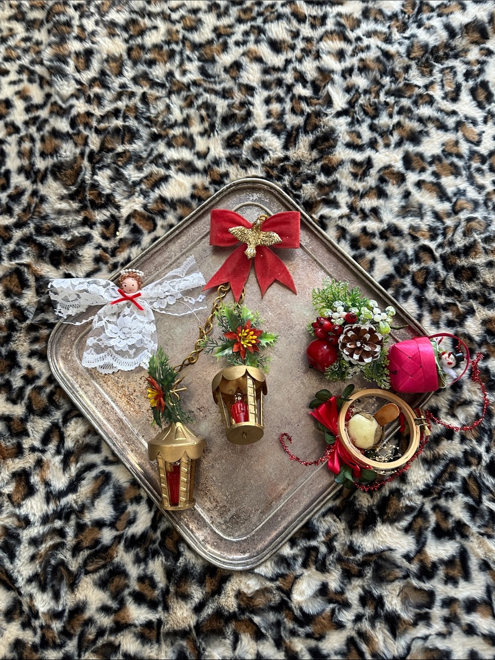 Retro & Vintage Decorations